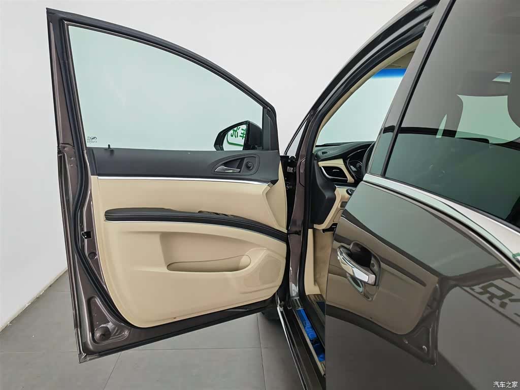 Buick GL8, 2024 8