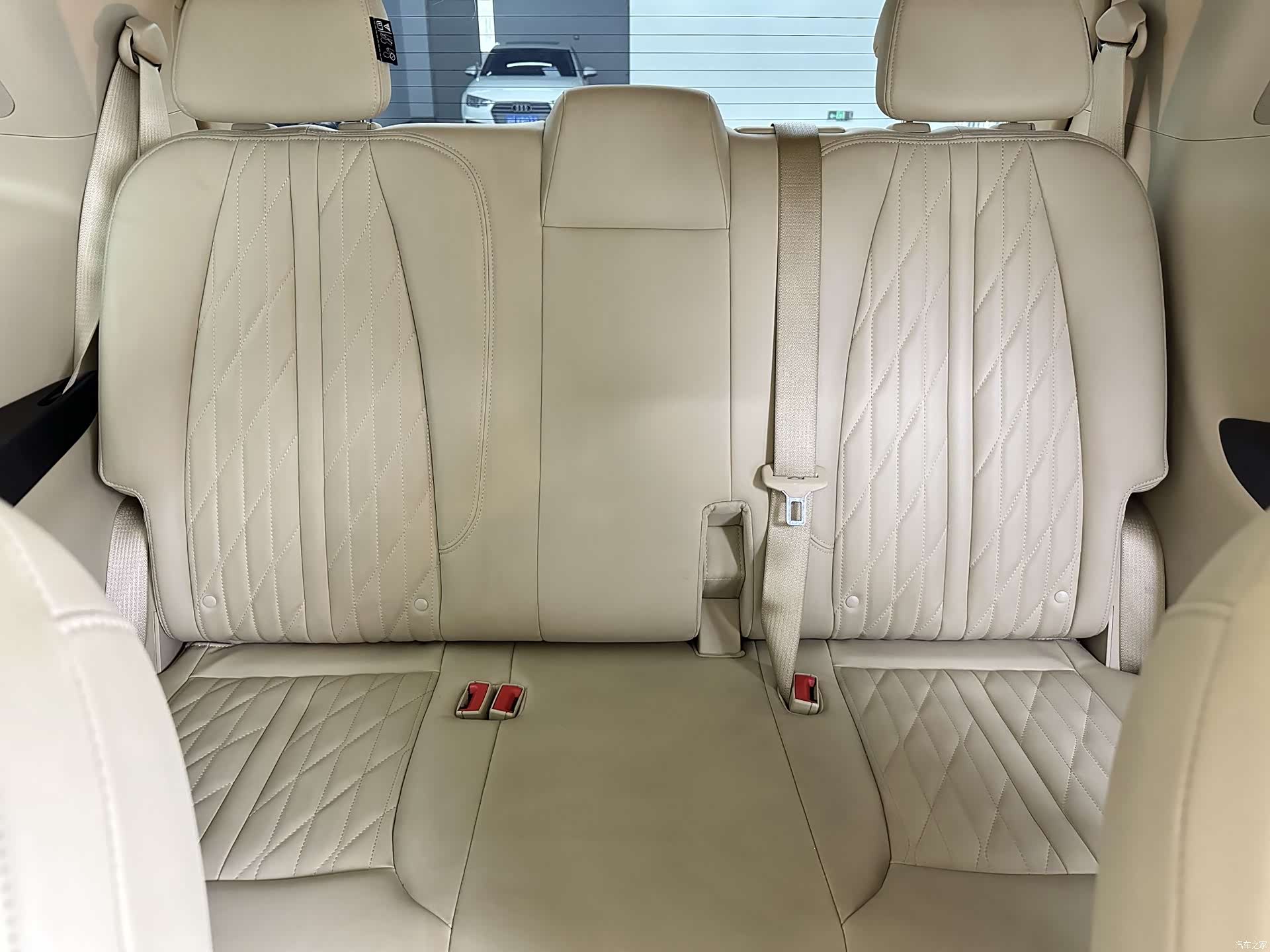 Buick GL8, 2024 7