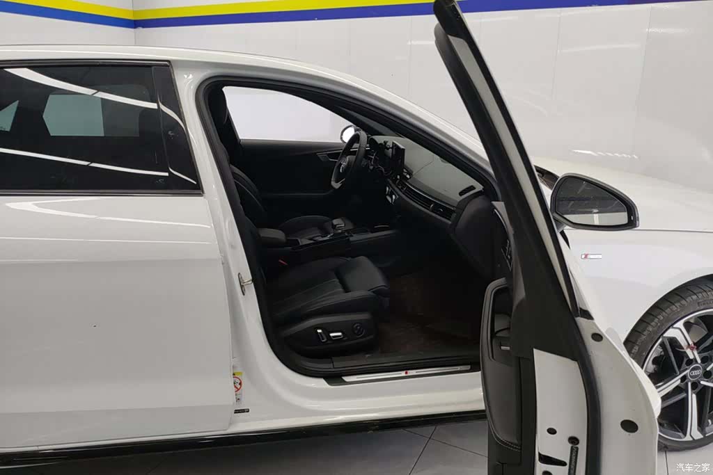 Audi A4L, 2024 7