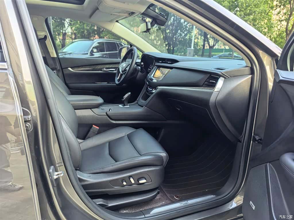 Cadillac XT5, 2019 12