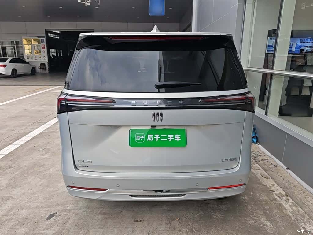 Buick GL8, 2025 6