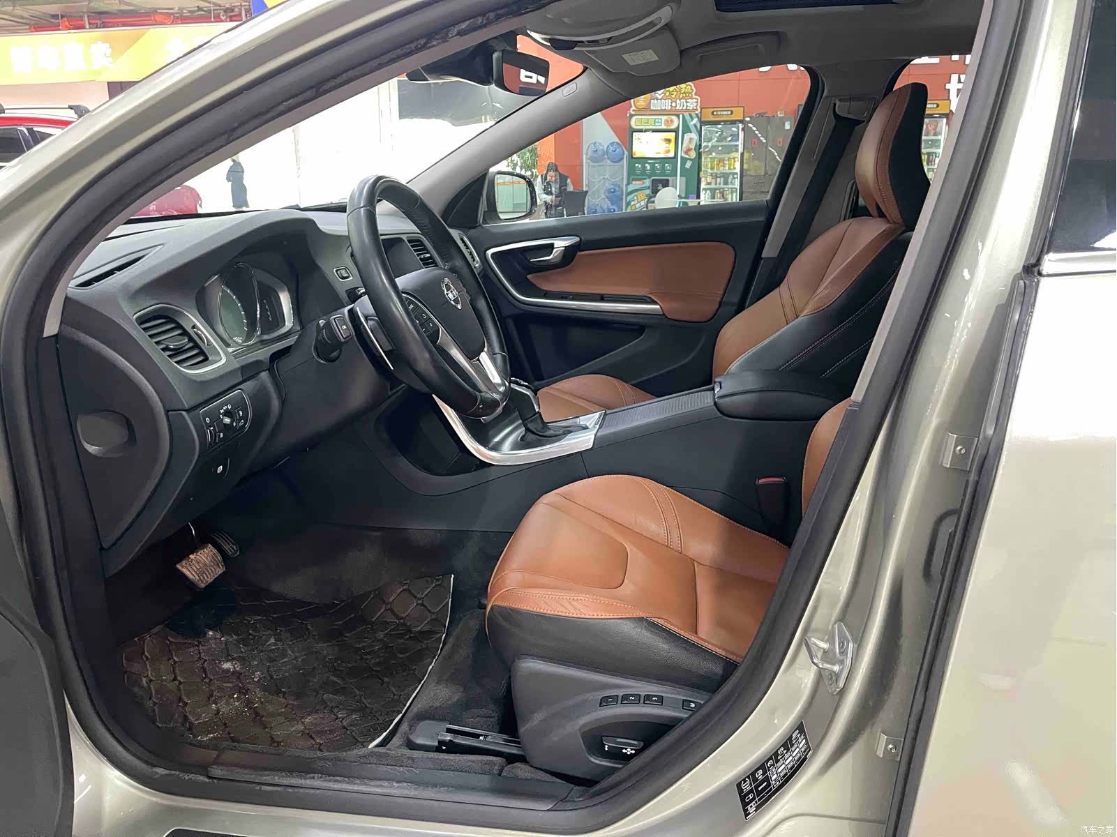 Volvo V60, 2016 7