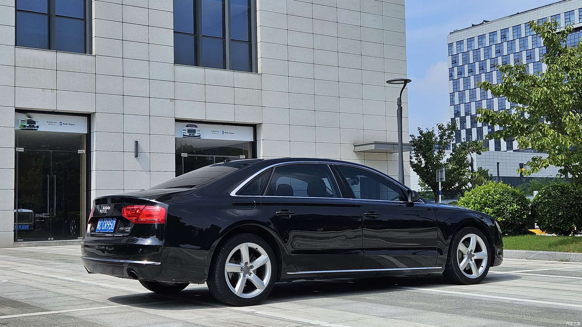 Audi A8L, 2012 6