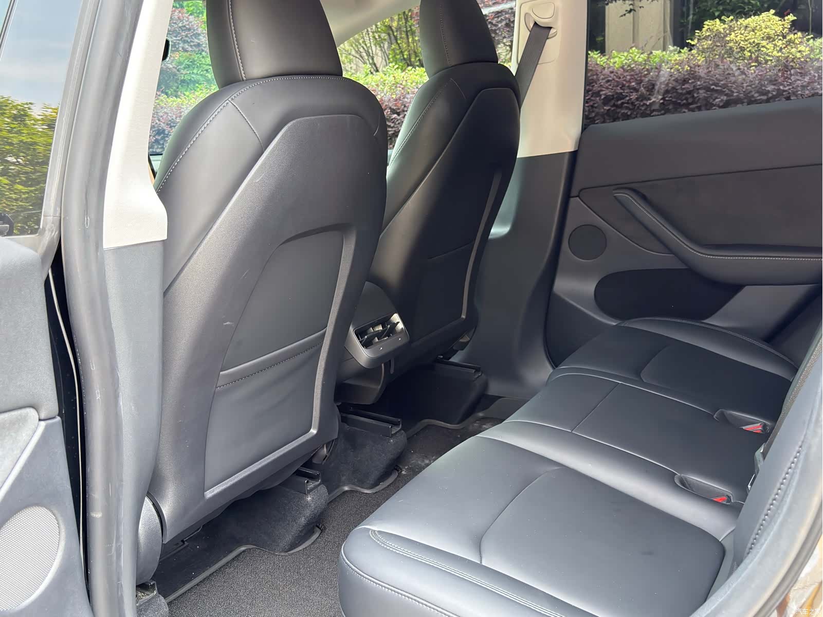 Tesla Model Y, 2023 11