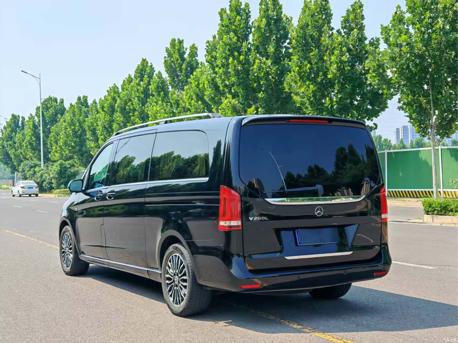 Mercedes-Benz V-Class, 2018 8