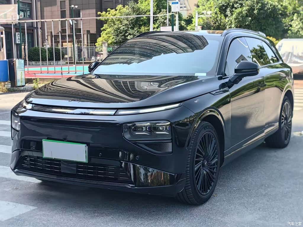 Xpeng G9, 2025 1