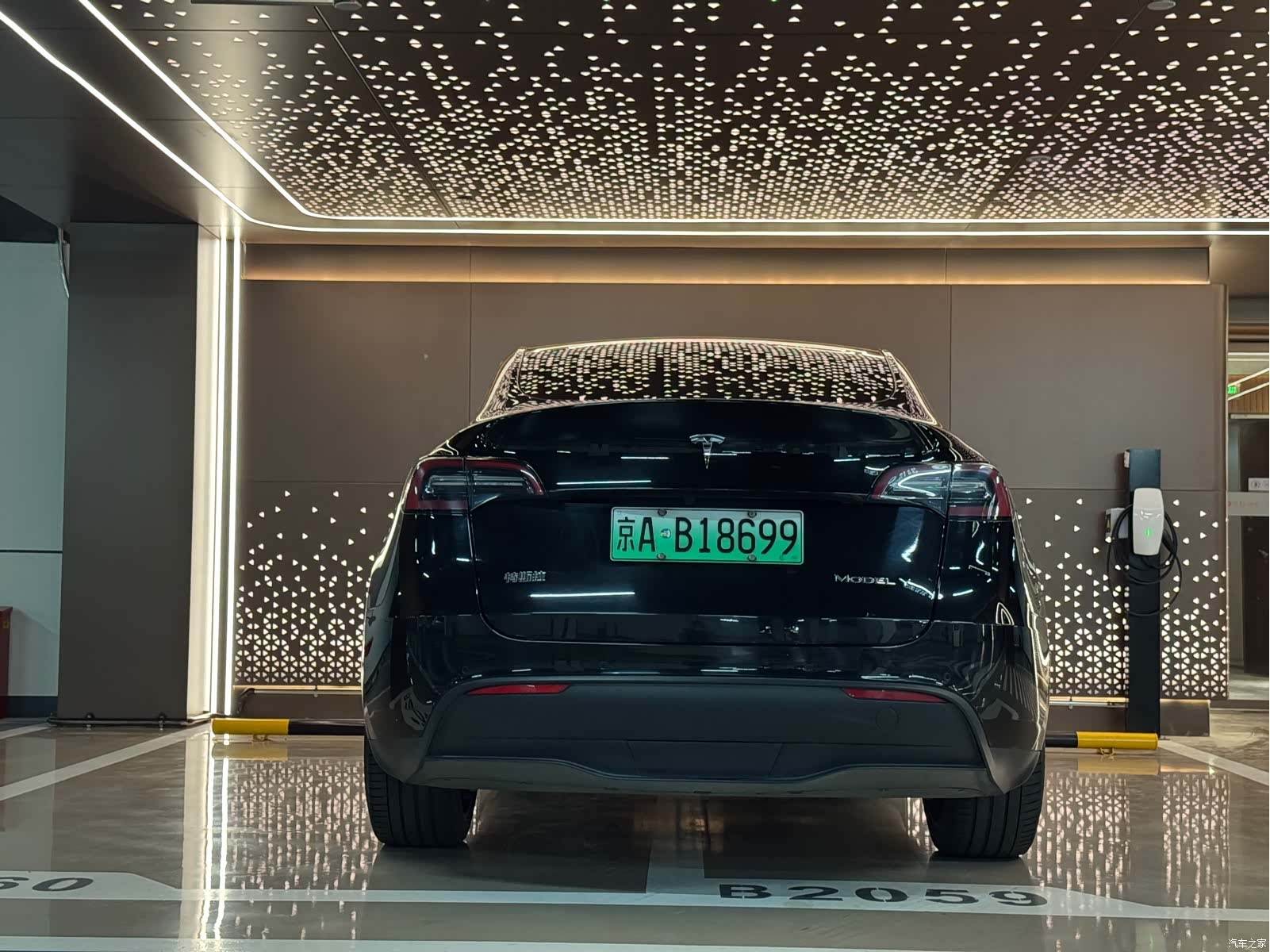 Tesla Model Y, 2022 22