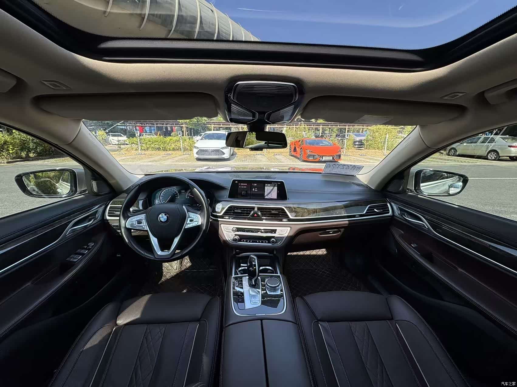 BMW 7 Series, 2019 все фото