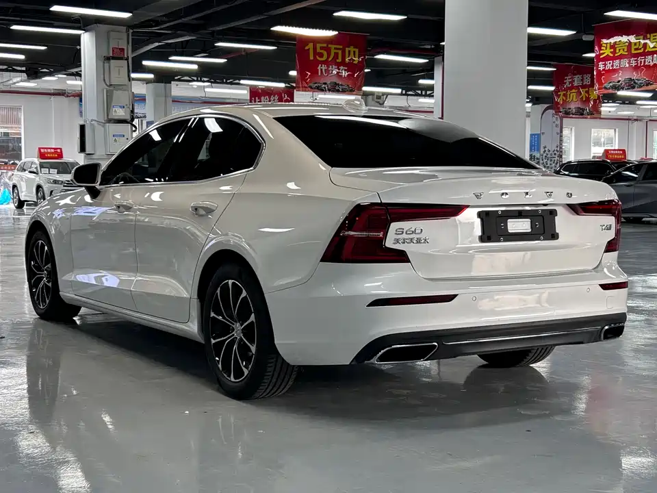 Volvo S60