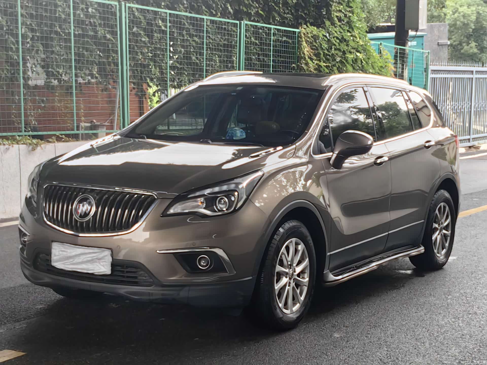 Buick Envision Plus, 2016 1