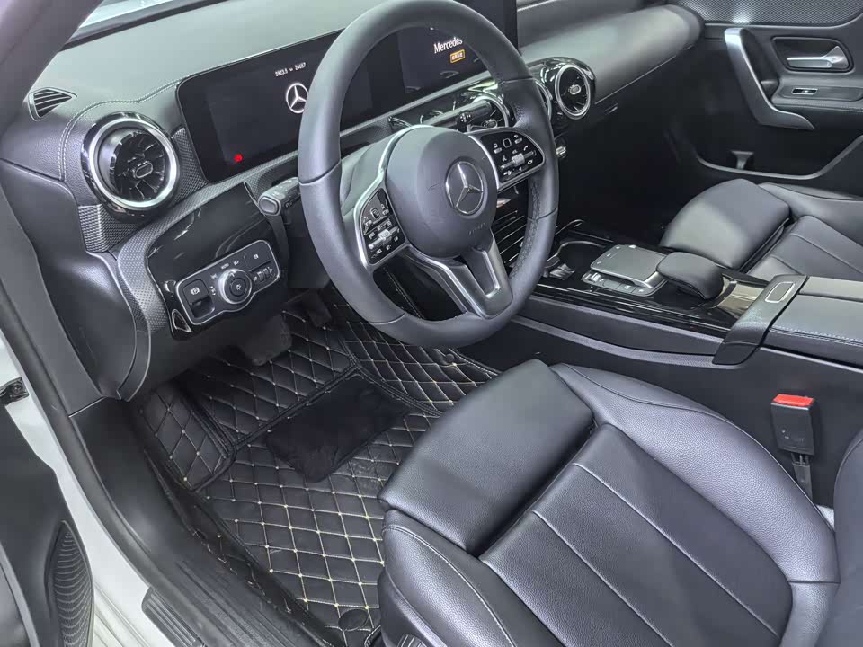 Mercedes-Benz Class A Mercedes-Benz Class A