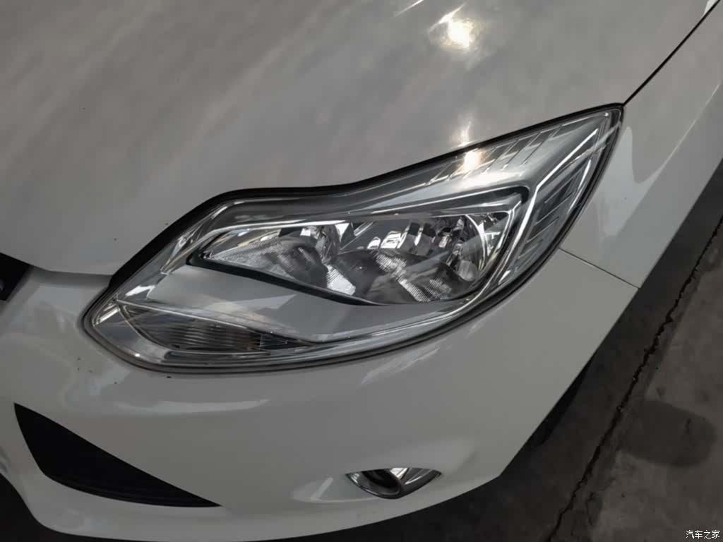 Ford Focus, 2015 24