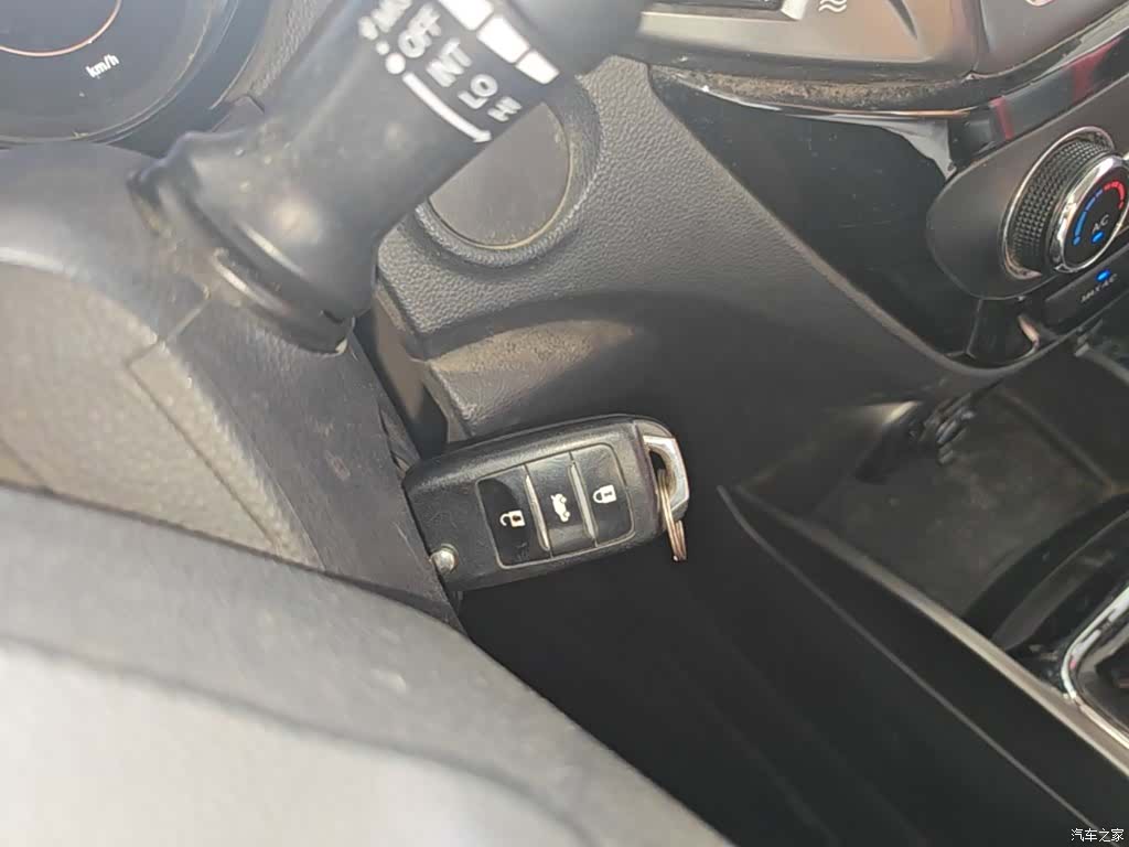 Changan CS15, 2018 17