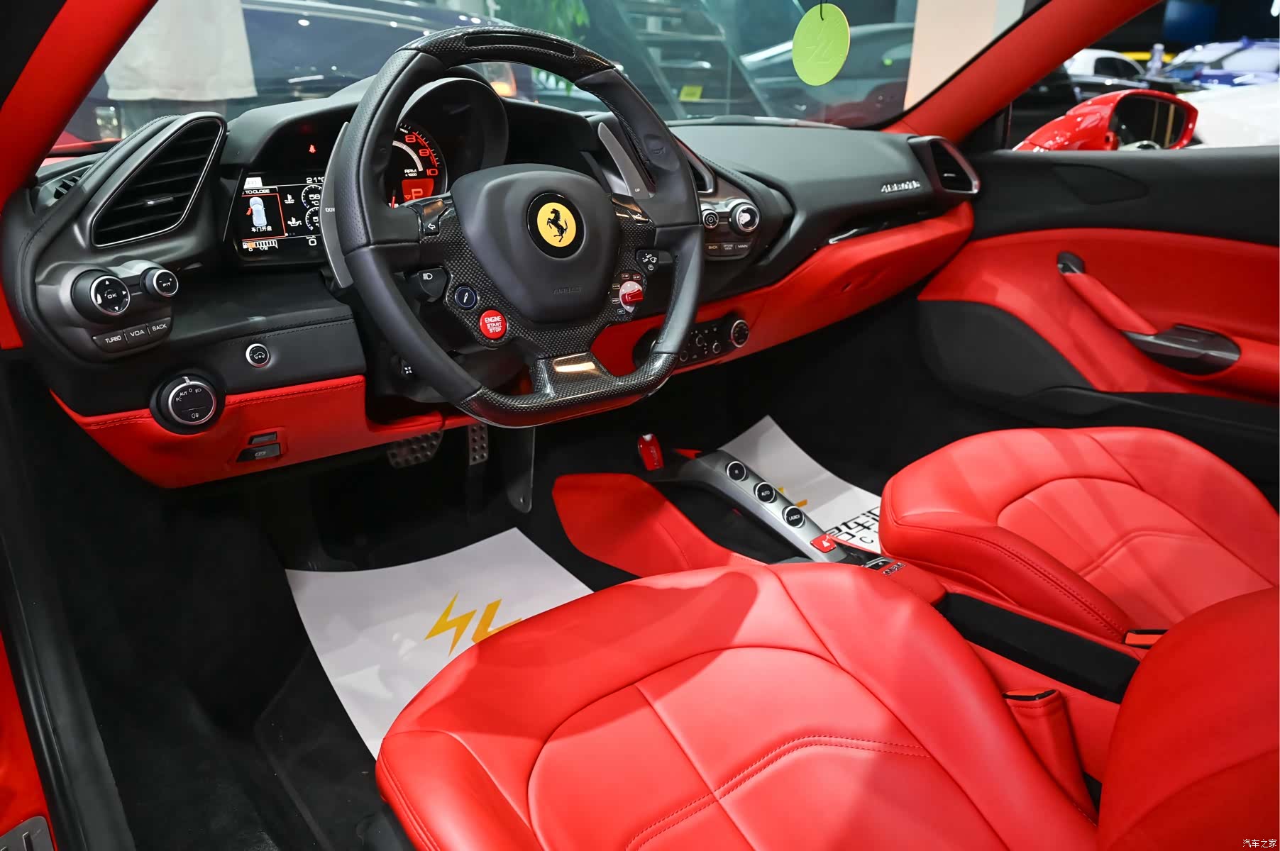 Ferrari 488, 2016 9