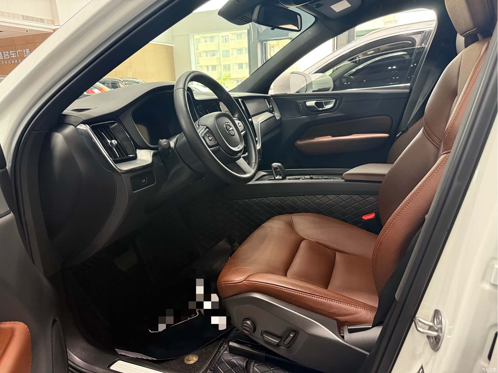 Volvo XC60, 2023 4