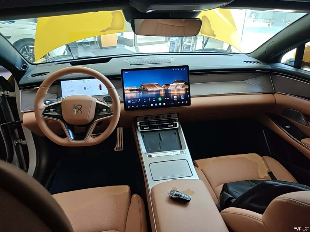 BYD Han, 2025 10