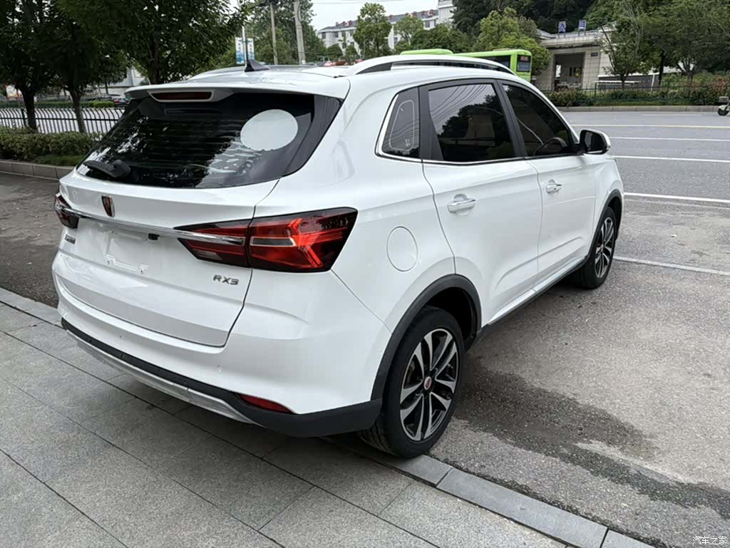 Roewe RX3, 2018 7