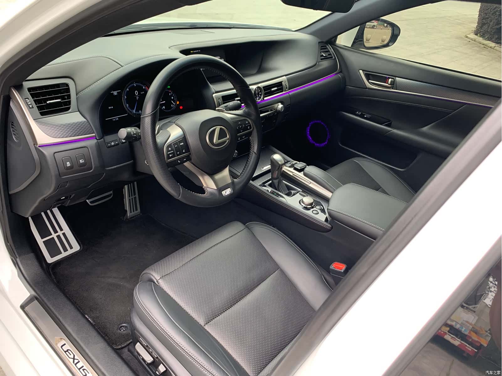 Lexus GS, 2019 3
