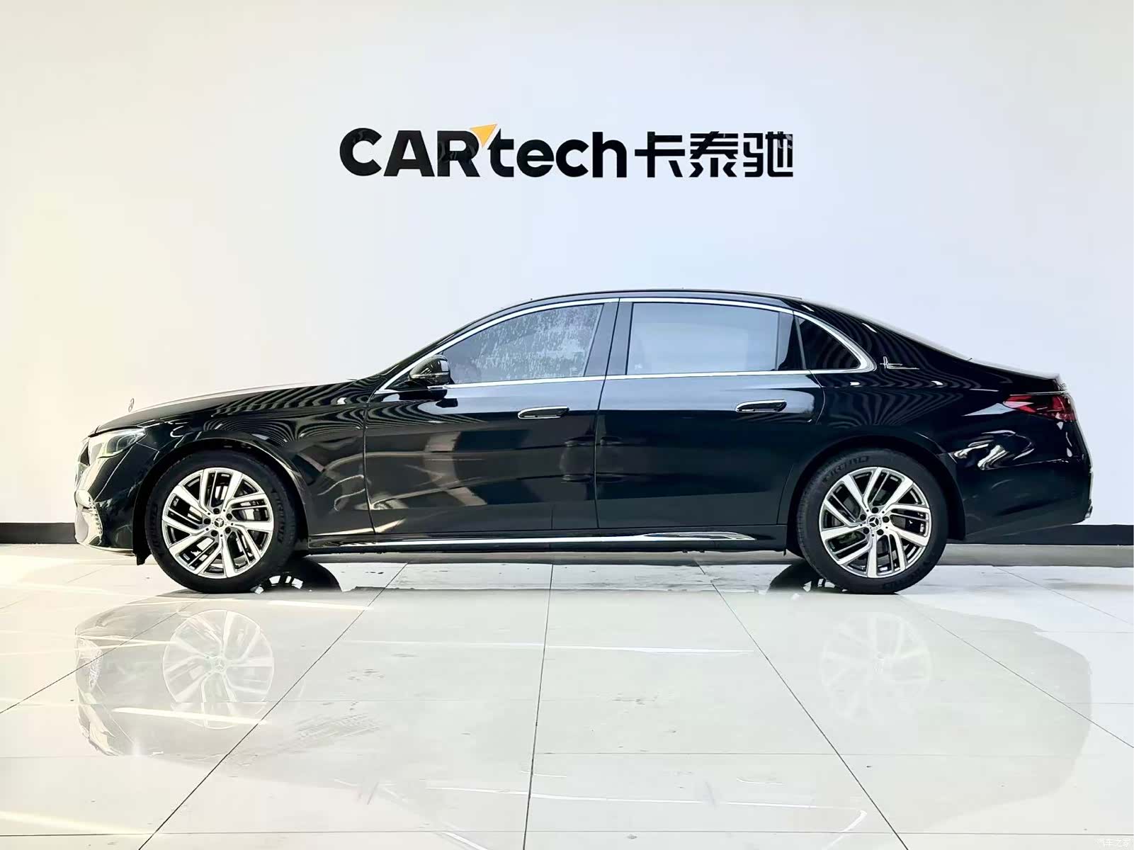 Mercedes-Benz E-Class, 2024 6