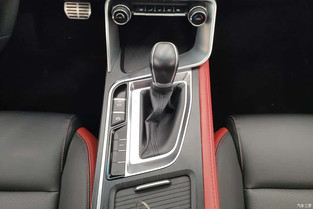 Geely Binray, 2022 16