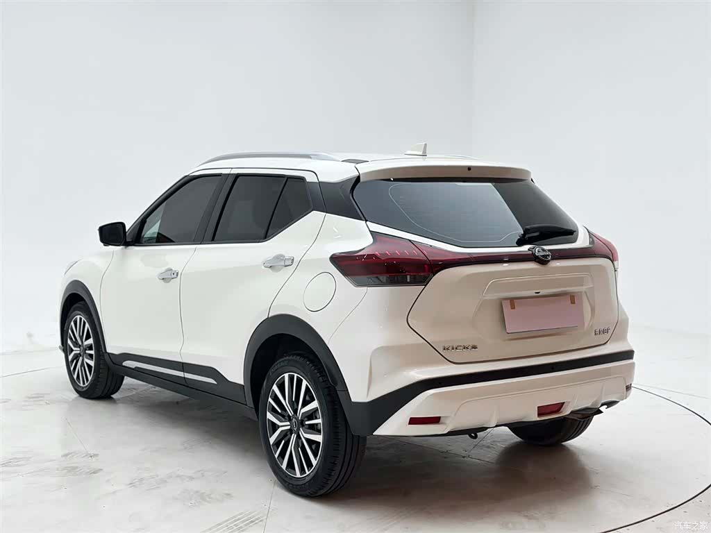 Nissan Kicks, 2024 4