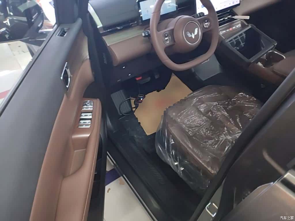 Wuling Starlight, 2026 16