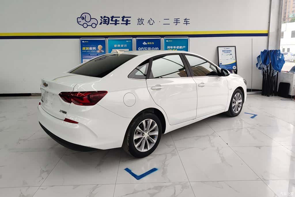 Chevrolet 320, 2021 3