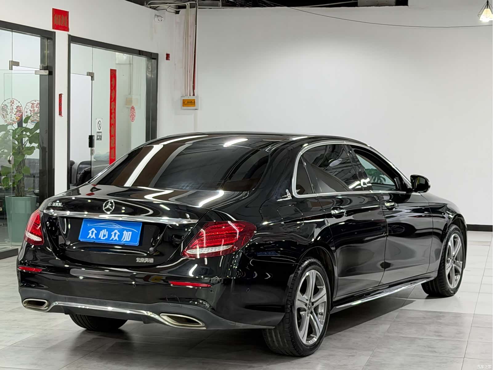 Mercedes-Benz E-Class, 2019 4