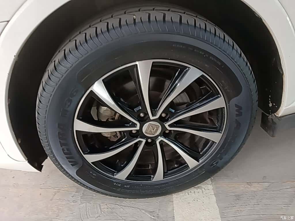 Zotye SR7, 2016 23