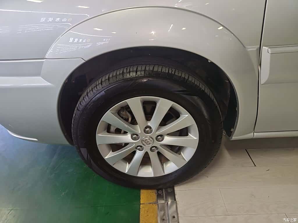 Buick GL8, 2017 23