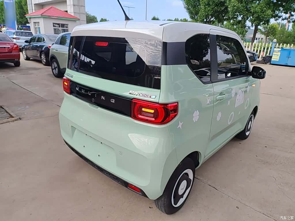 Wuling MINIEV, 2021 7