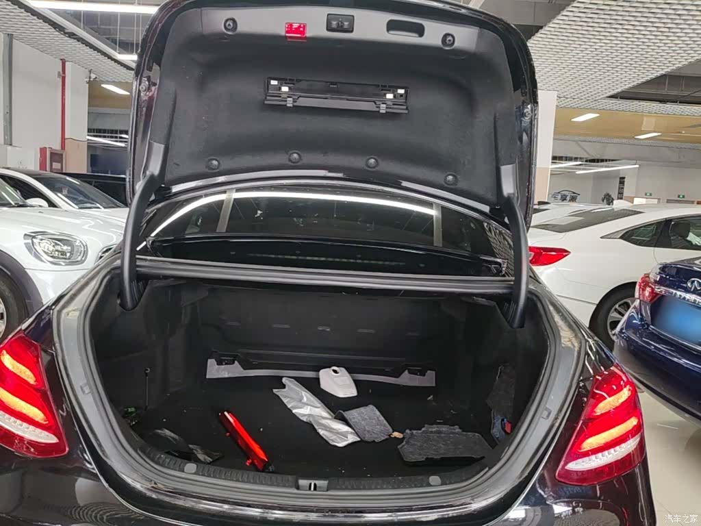 Mercedes-Benz E-Class, 2020 19