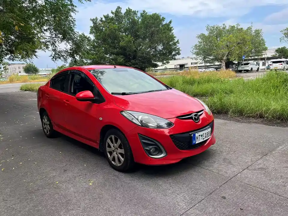 Mazda 2