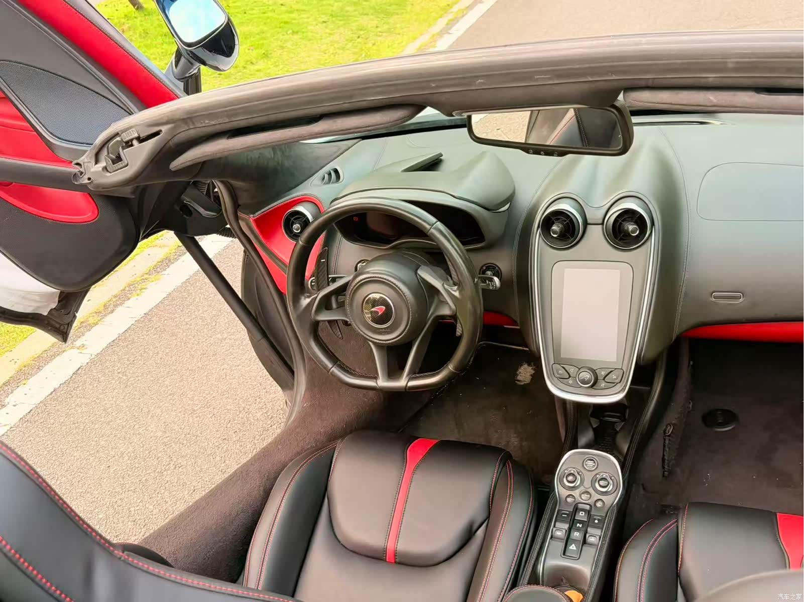 McLaren 570, 2019 10