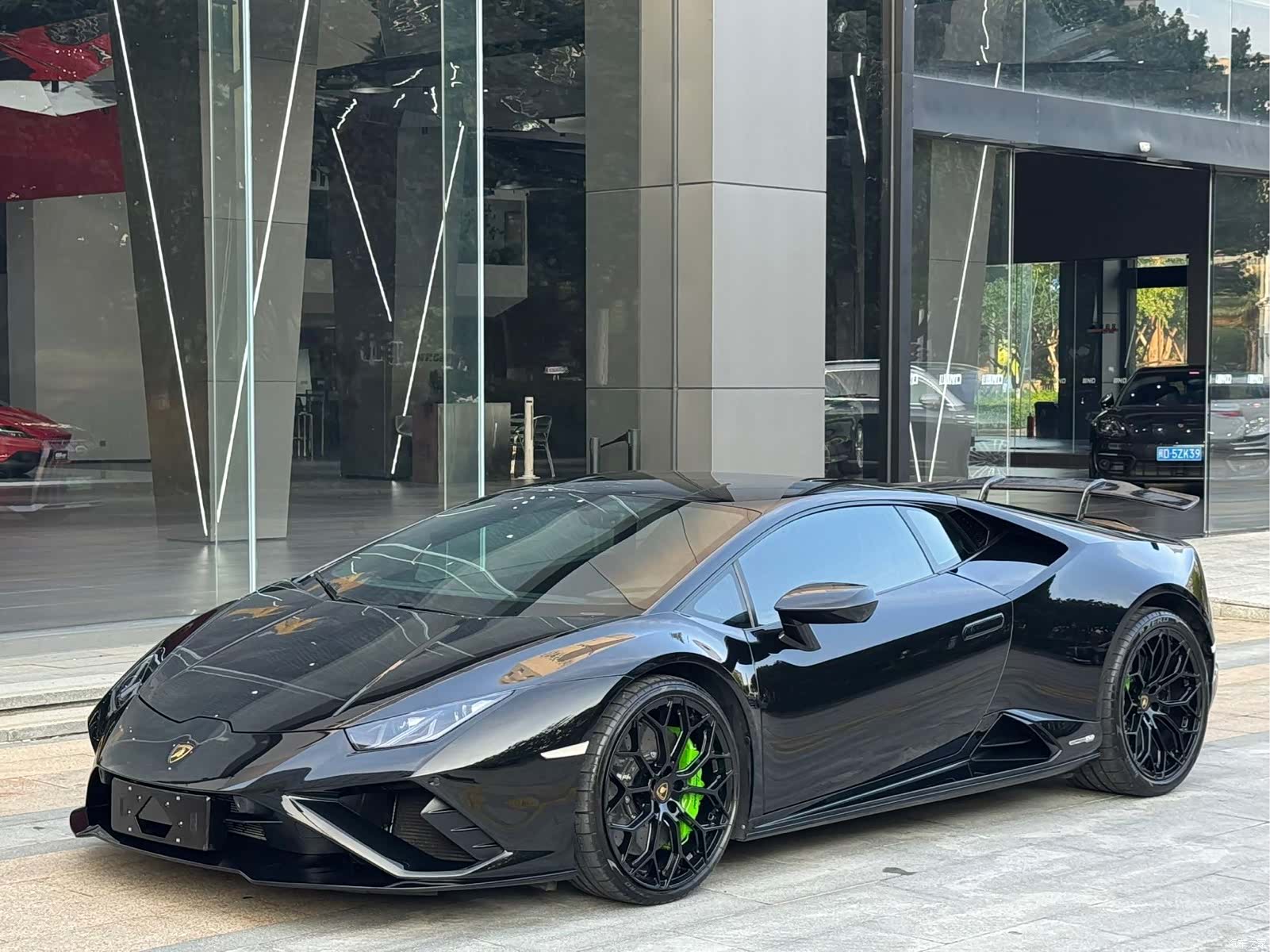 Lamborghini Huracán, 2022 1