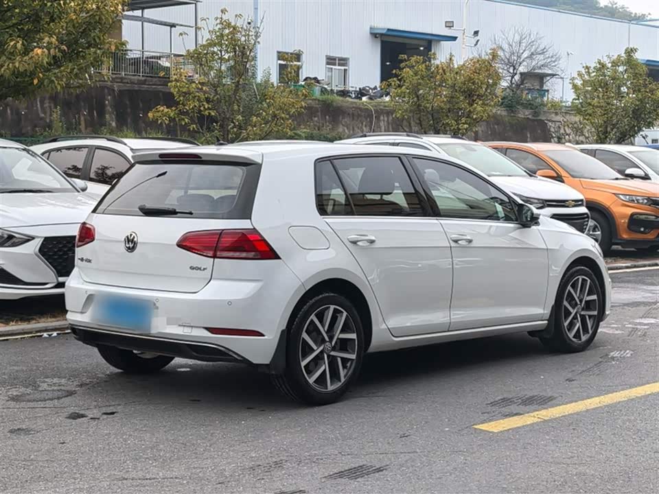 Volkswagen golf