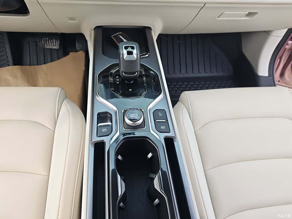 Geely Icon, 2022 9