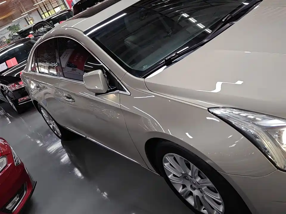 Cadillac XTS