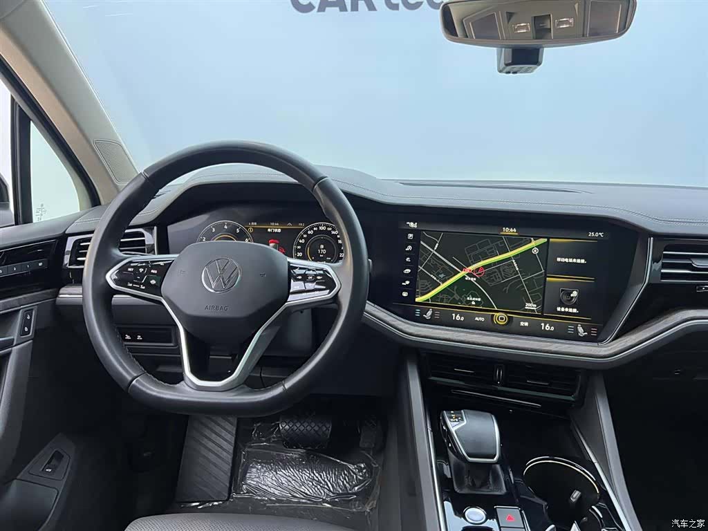 Volkswagen Touareg, 2024 36