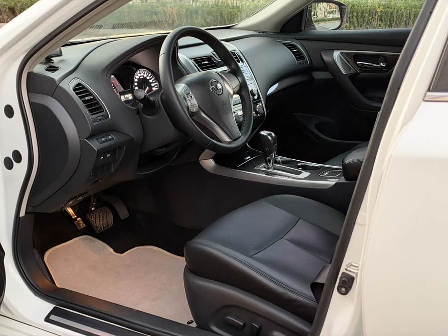 Nissan Altima 2015, фото 10