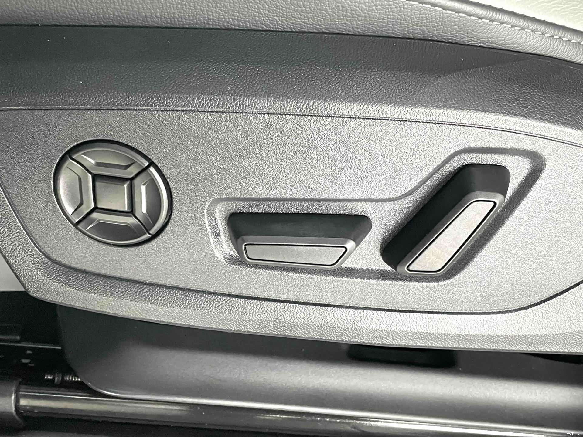 Audi Q3, 2023 18