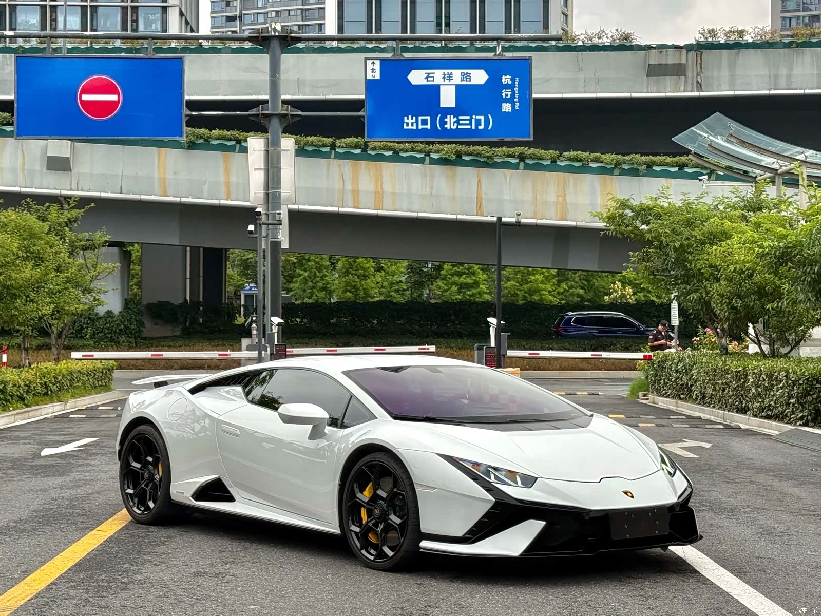 Lamborghini Huracán, 2024 3