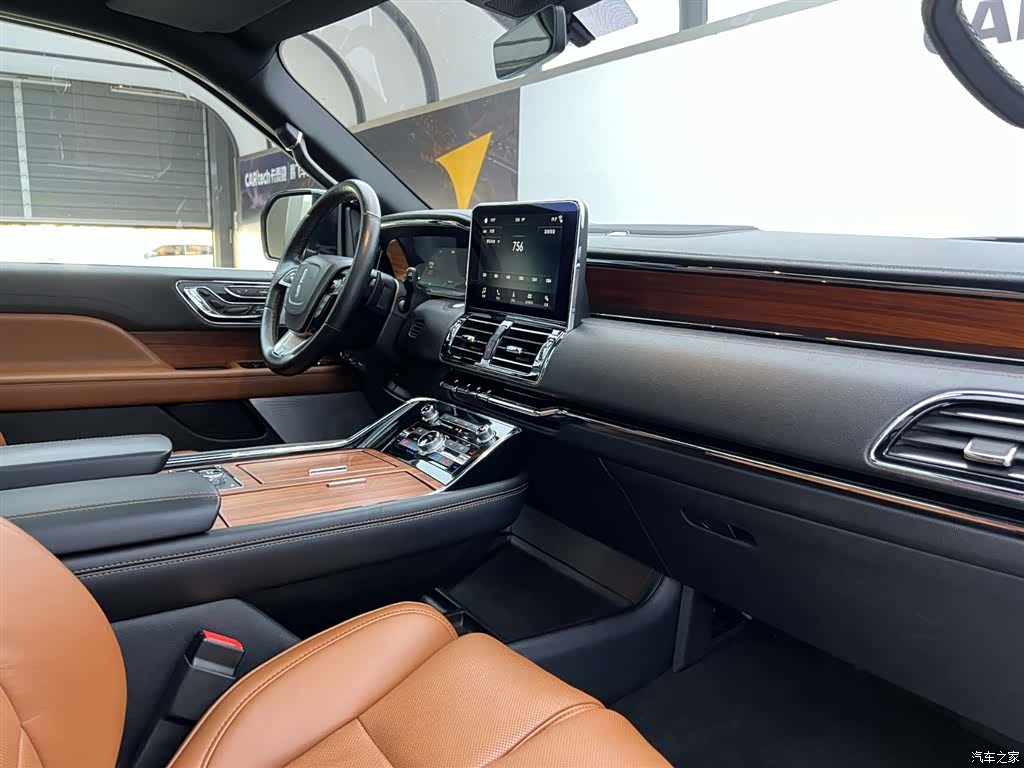 Lincoln Navigator, 2019 20