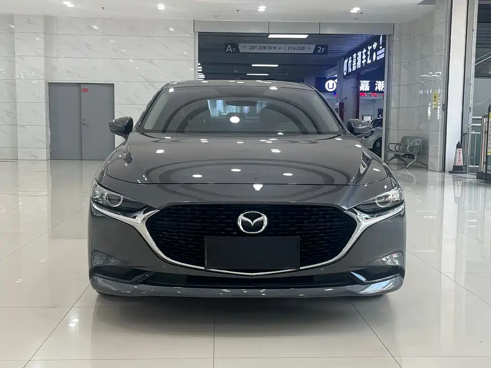 Mazda 3 Angkesaila
