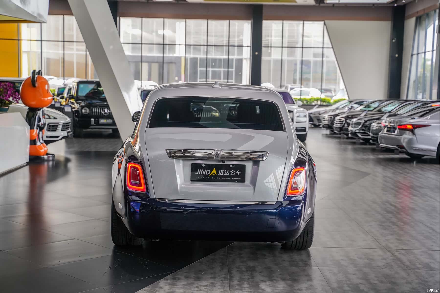 Rolls-Royce Phantom, 2021 9
