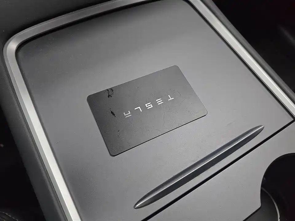 Tesla Model Y Tesla Model Y