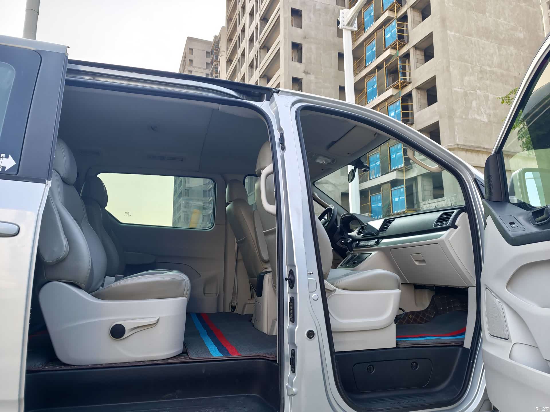 Maxus G10, 2015 7