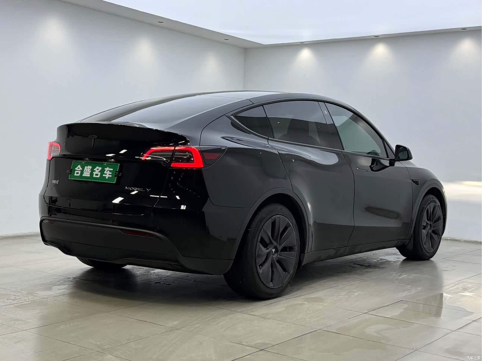 Tesla Model Y, 2022 12