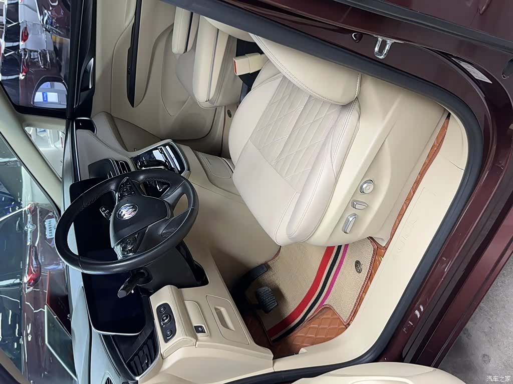 Buick GL8, 2022 9