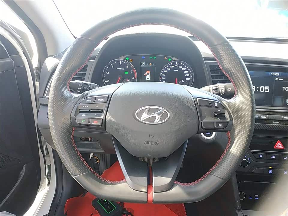 Hyundai Lead